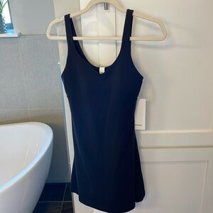 Lululemon align dress size 8 black, NWT